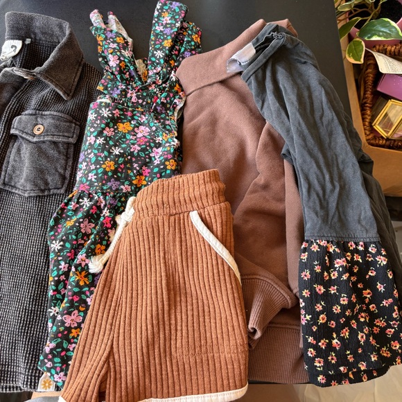 Lot of Cotton On and Zara clothes 3T - Picture 2 of 4